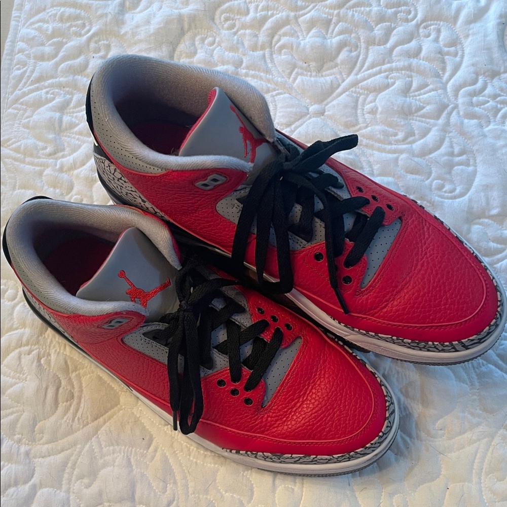 Nike Air Jordon 3 Retro SE Unite Fire Red Athletic Shoes